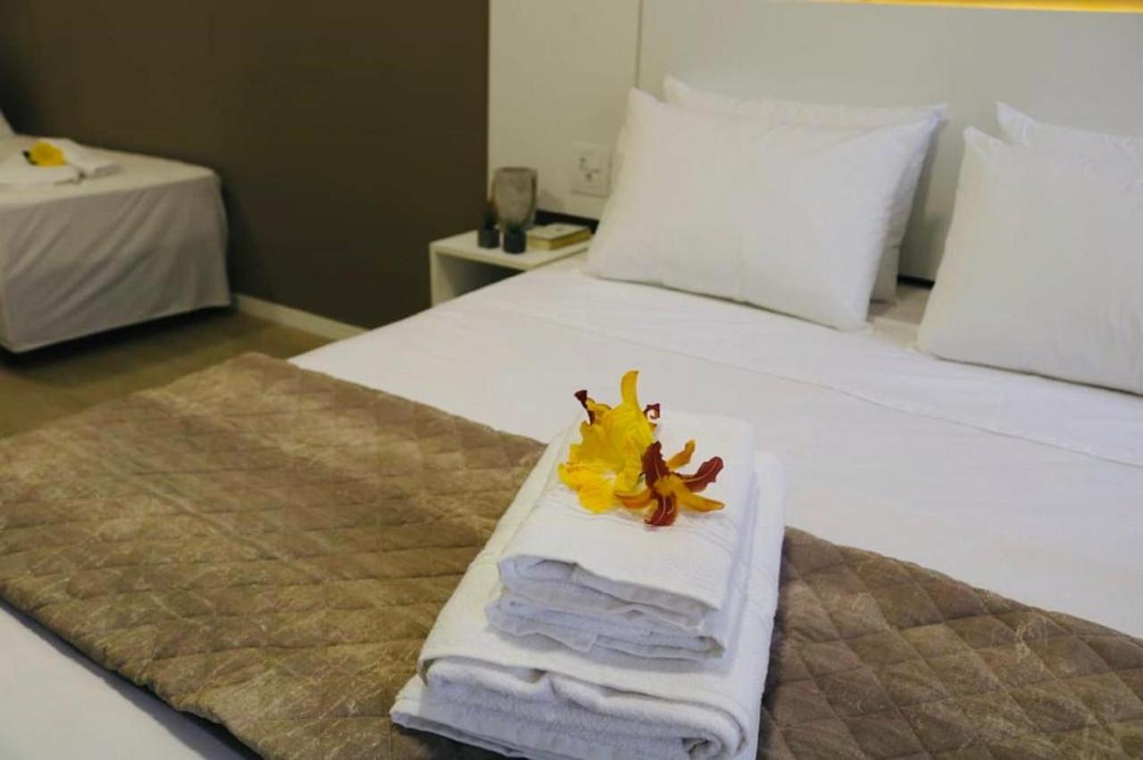 Caravaggio Praia Hotel ฟลอเรียนอโปลิส ภายนอก รูปภาพ