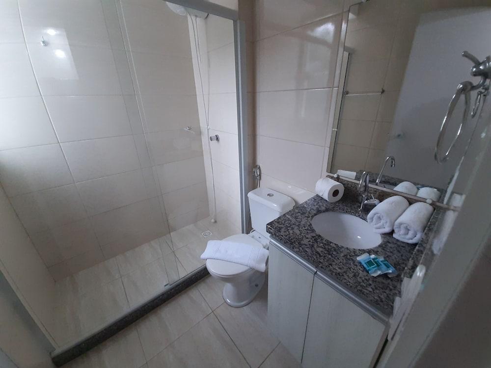 Caravaggio Praia Hotel ฟลอเรียนอโปลิส ภายนอก รูปภาพ