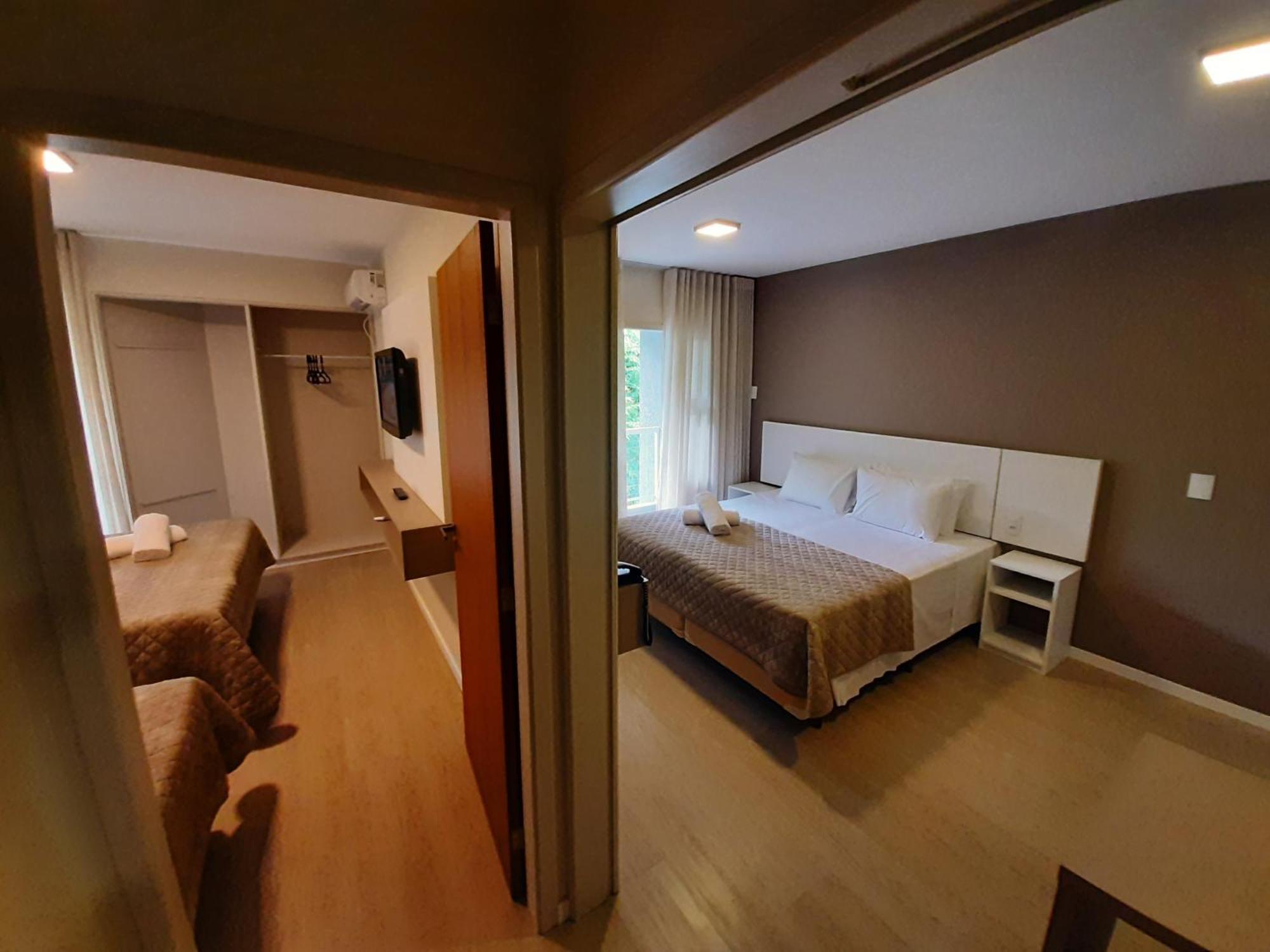 Caravaggio Praia Hotel ฟลอเรียนอโปลิส ภายนอก รูปภาพ