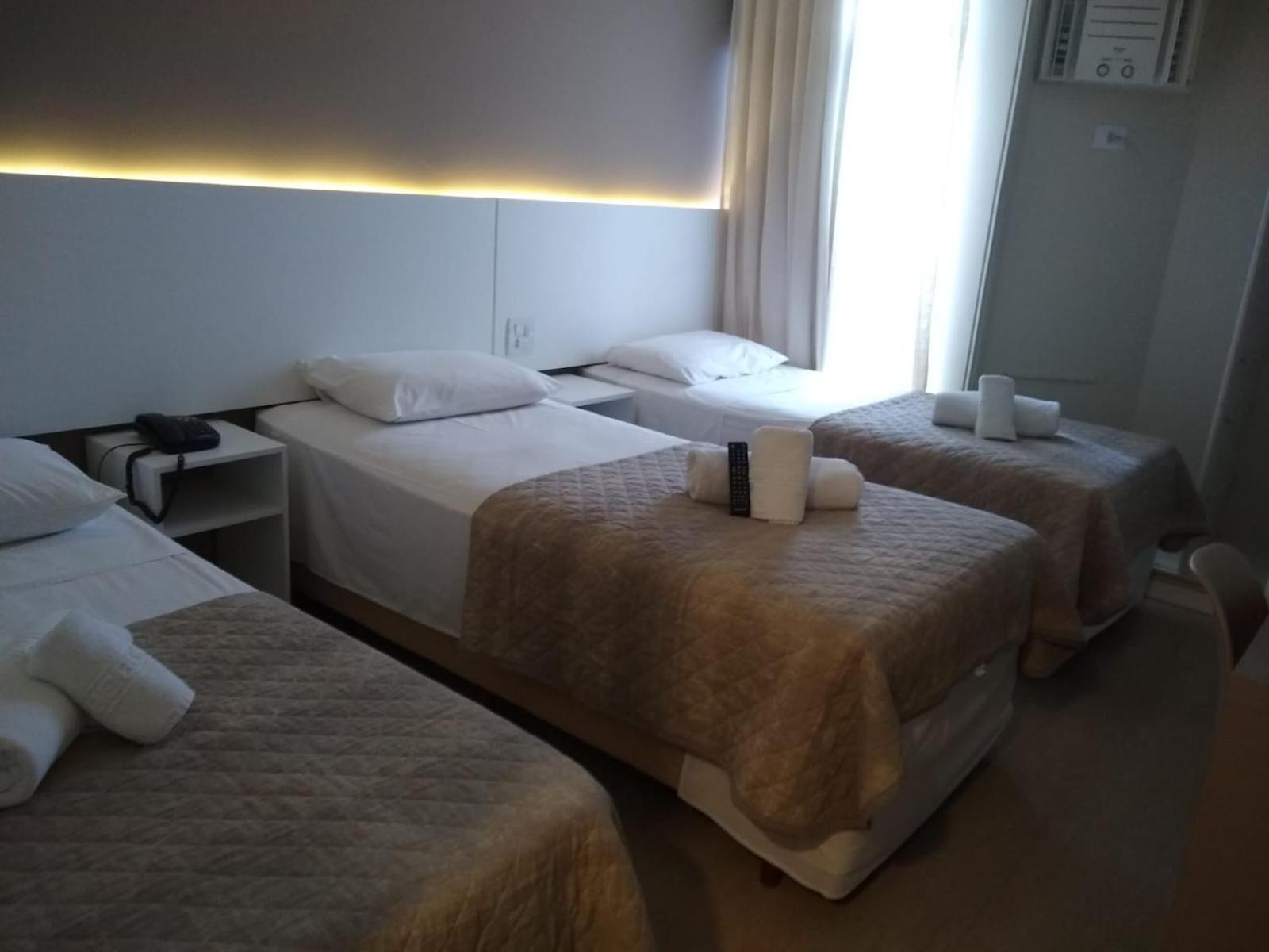 Caravaggio Praia Hotel ฟลอเรียนอโปลิส ภายนอก รูปภาพ