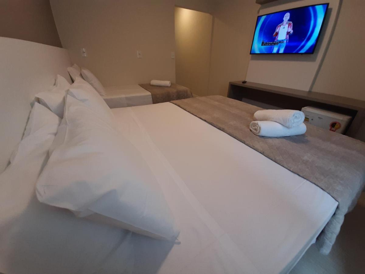 Caravaggio Praia Hotel ฟลอเรียนอโปลิส ภายนอก รูปภาพ